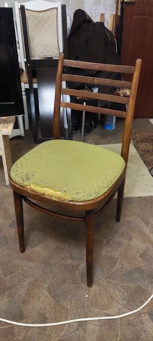 Продам стулья табуретки