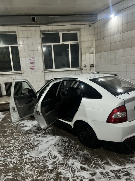 Lada PRIORA хэчбек