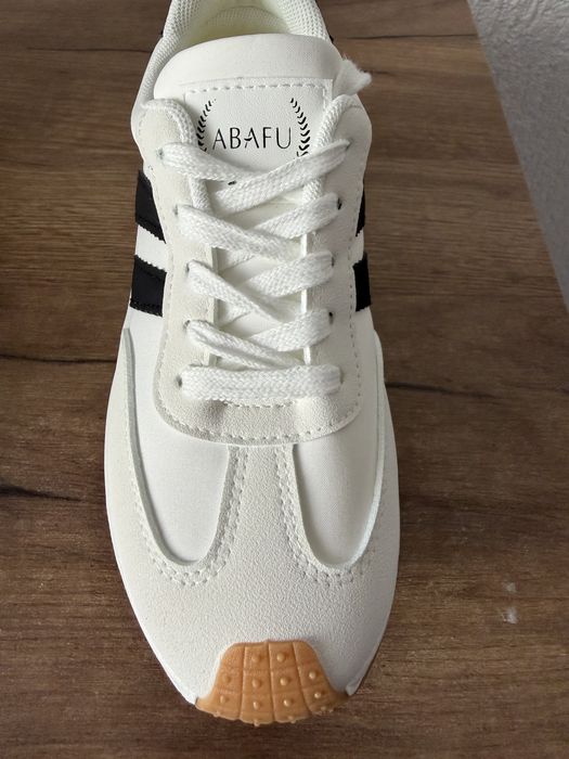 Дамски маратонки