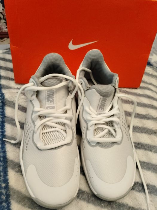 Кроссовки новые с Америки