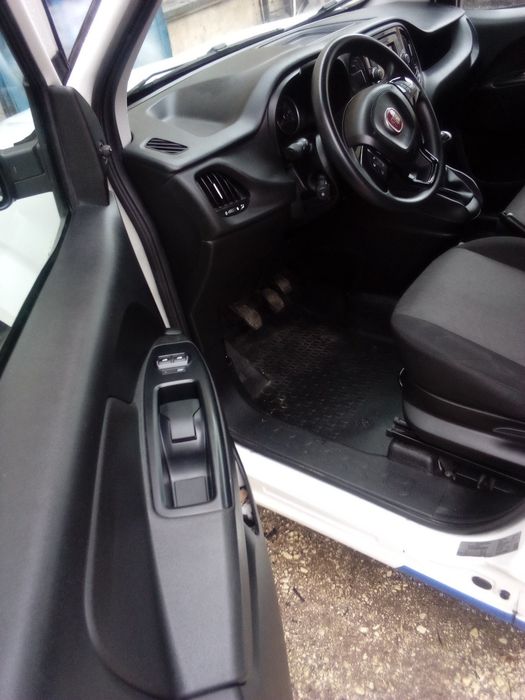 Фиат добло 1.3  1+2места