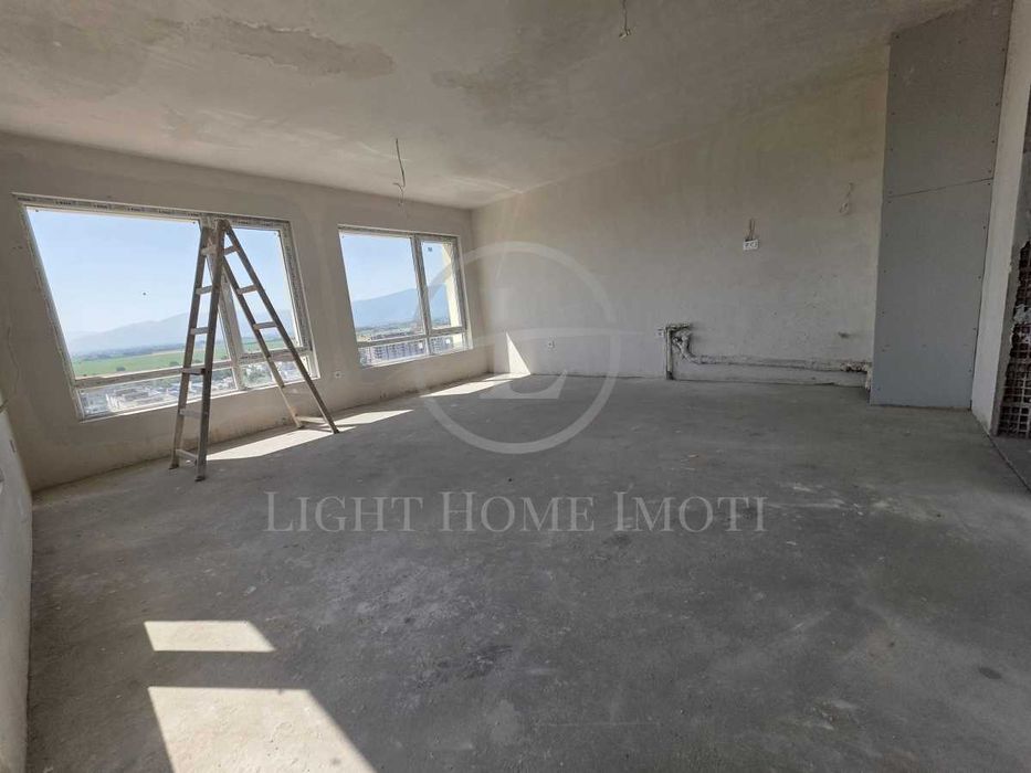 Продава се Тристаен апартамент в Пловдив, Тракия - 106 кв.м за 1236 €/кв.м - Снимка #1