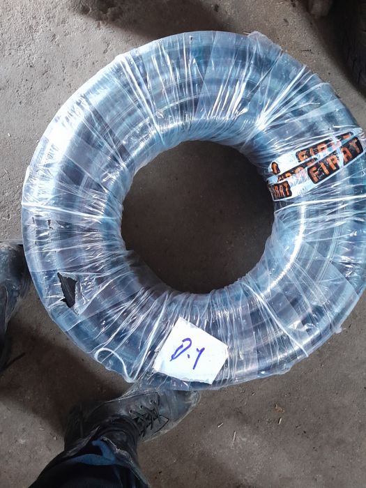 Маркуч един цол.