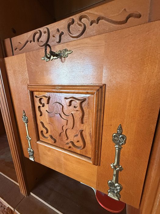 Mobila clasica 5ml lungime lemn lacuit