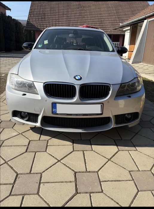 BMW 320i E90 Facelift