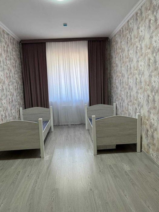 4/8/16 - 4х комнатная квартира 110м2  в махалле "Олмос" - 92000$.