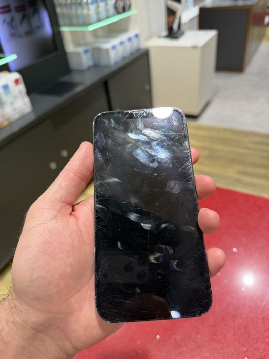 Продам Iphone 13 Pro Max