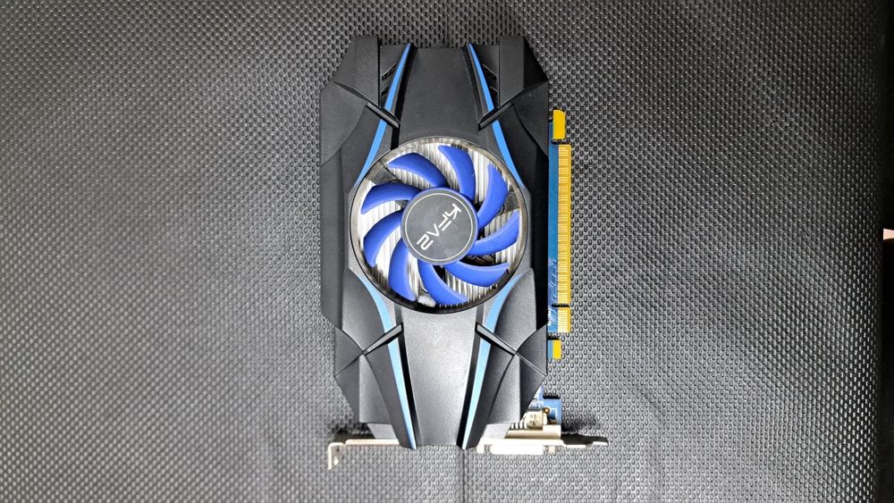GT 1030 2 GB impecabila !!!
