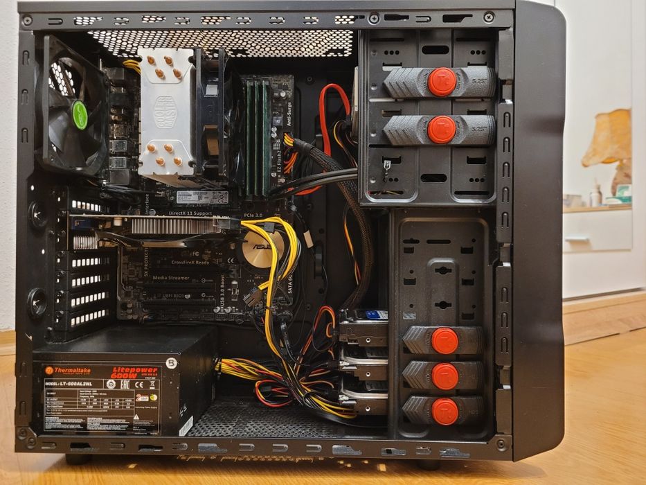 Unitate PC,i5 4690K-3,50GHZ,16Gb RAM 1600 Mhz,GT 740,SSD,HDD 1,75Tb