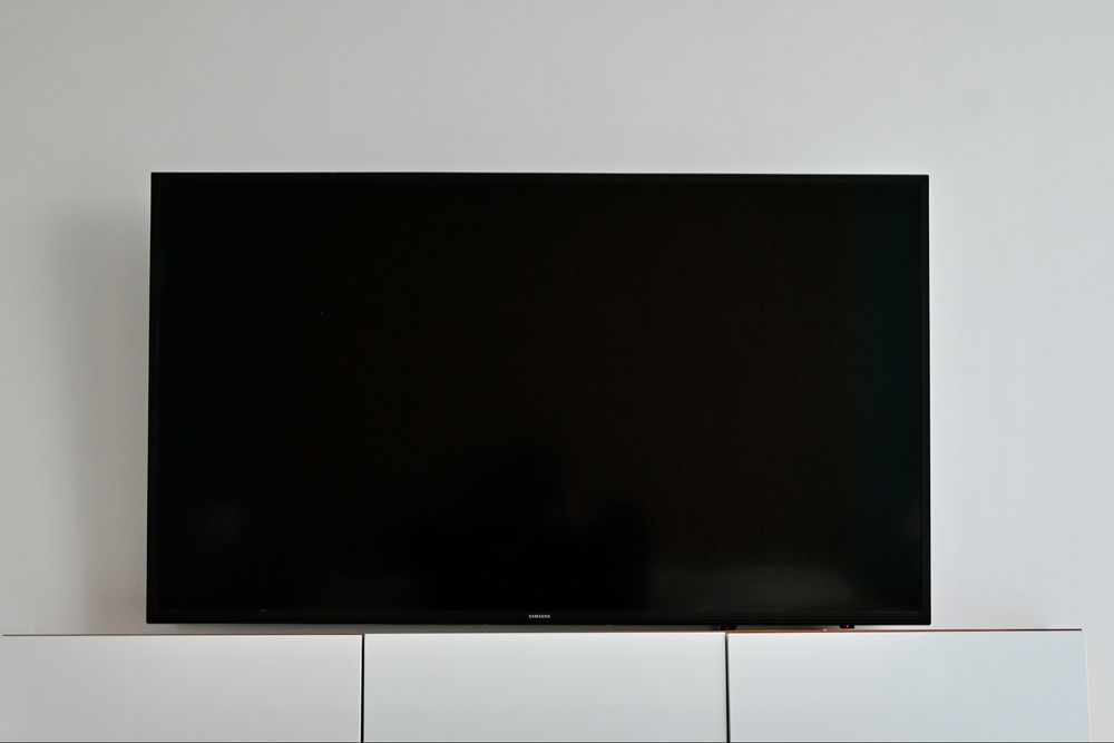 Televizor Smart Samsung 4K UHD 50” (127 cm) – UE50MU6102 – impecabil