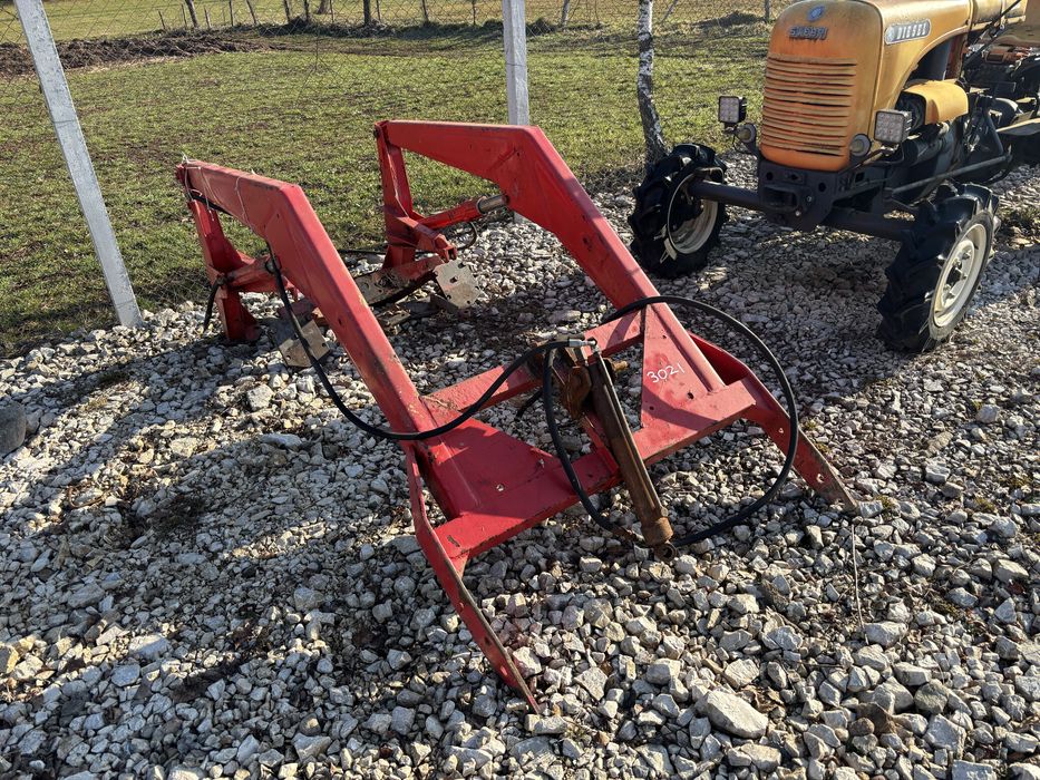 Incarcator tractor 445 -650