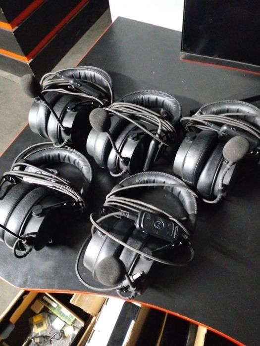 Продам наушники Hyper X