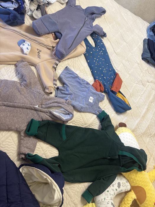 Продам Детские вещи, 15000