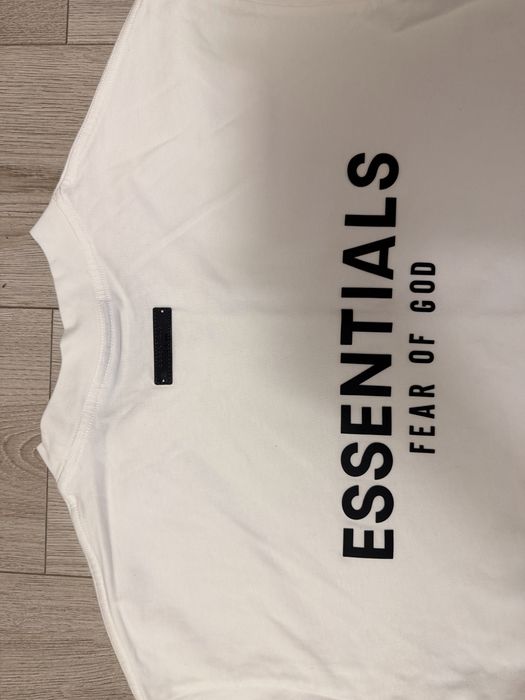 Tricou essentials