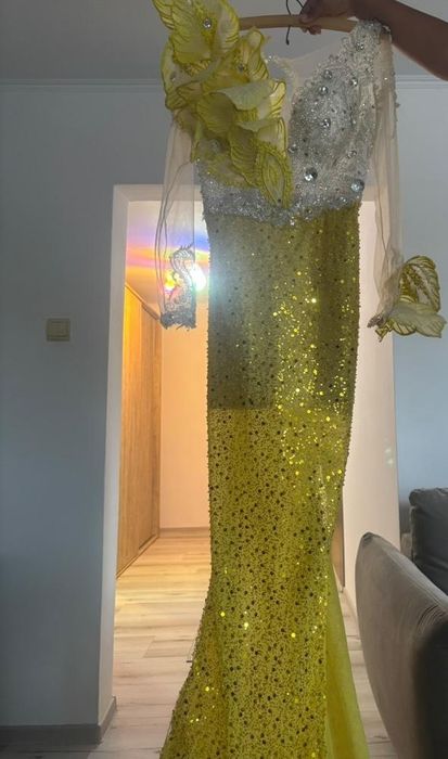 Vând rochie de eveniment