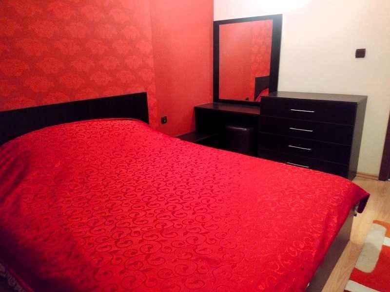 Дава се под наем Тристаен апартамент в Варна, Базар Левски - 90 кв.м за 765 € - Снимка #14