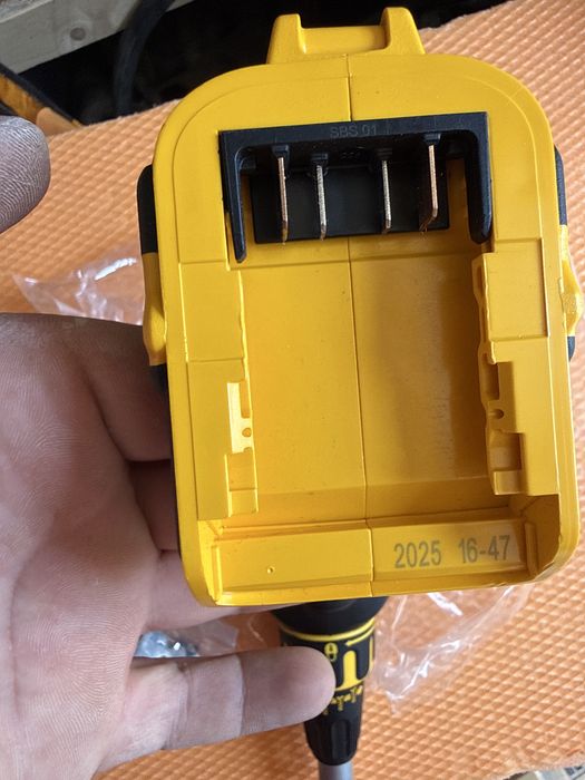 Vind filetanta rigips Dewalt DCF620 noua