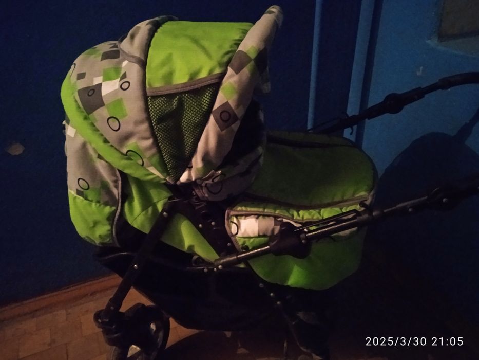 Продам коляску зима-лето-осень