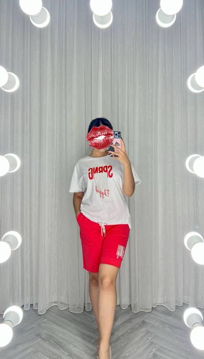 Женский Костюм .