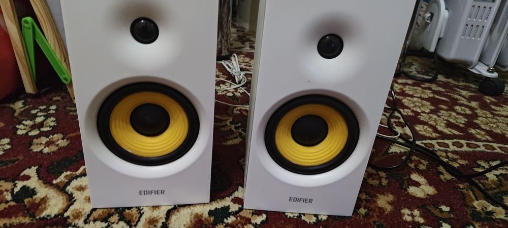 Колонки Edifier R1080BT – отличное состояние, Bluetooth