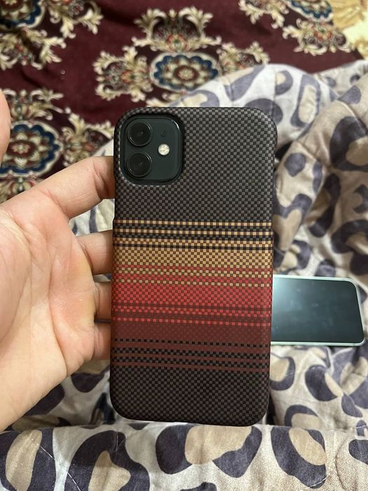 Ayfon 11 va S21 ultra