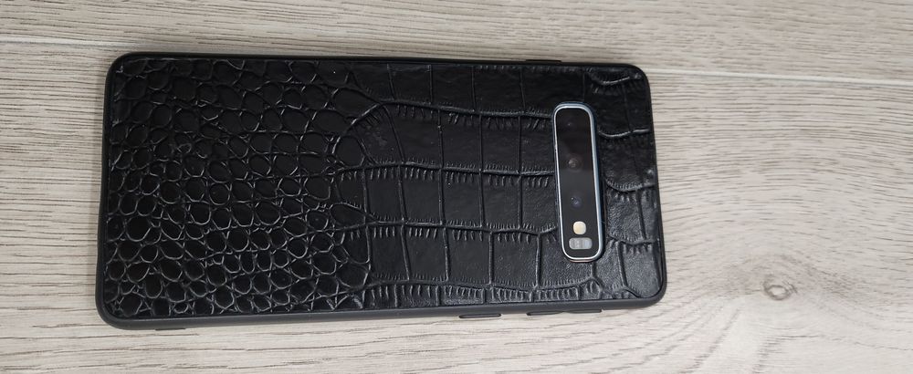 Продам Samsung S10 белый 128 Gb