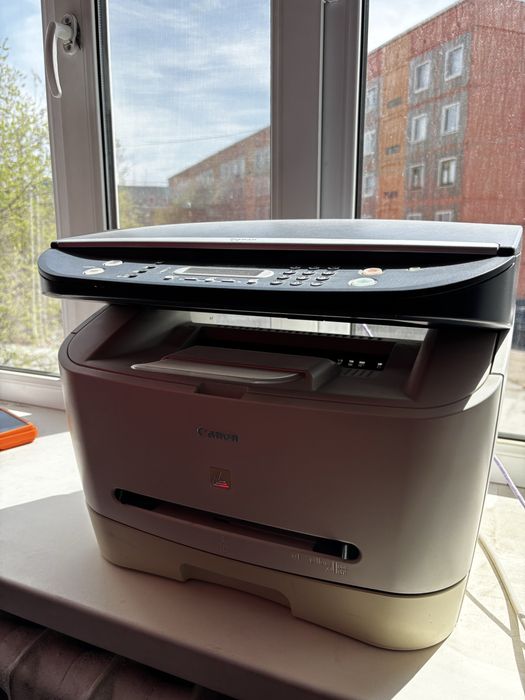 Продам принтер MF3110