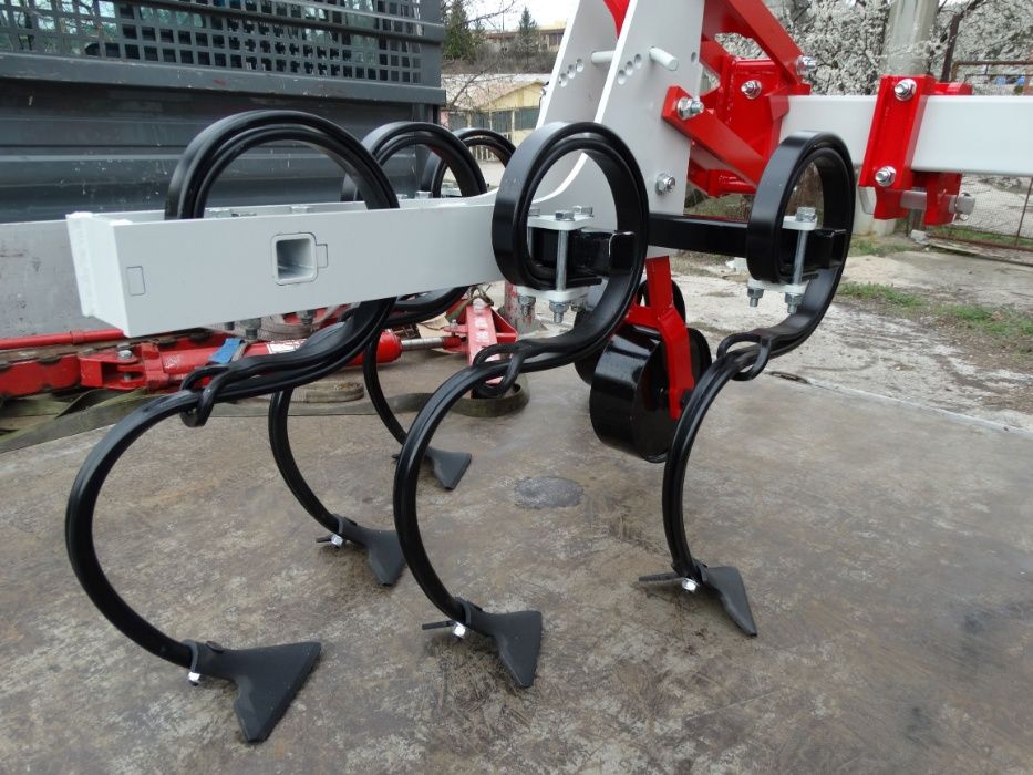 Усилен редови култиватор | Mega Metal 100