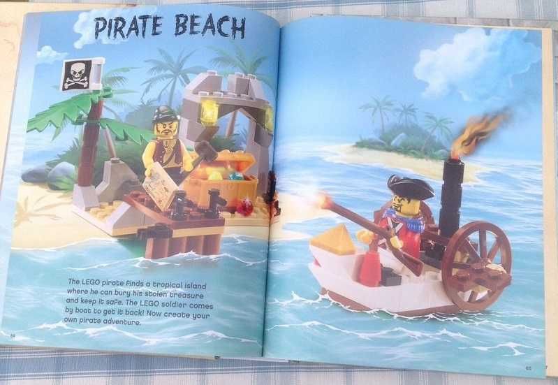 LEGO 2 в 1 - Castle & Pirates - Лего замък и пирати с формата на книга