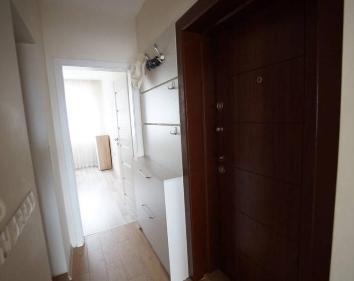 Дава се под наем Двустаен апартамент в Бургас, Лазур - 52 кв.м за 459 € - Снимка #5