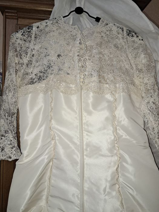 Продам свадебное платье с сумочкой