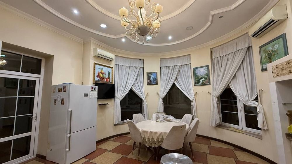 Sotiladi Дом Яккасарай махалля Тепа Ракат Боши 5 соток 3 уровня