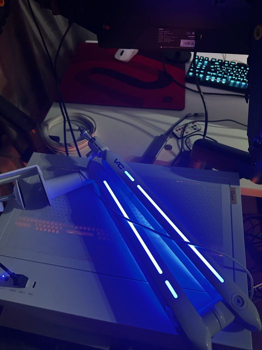 Микрофонная стойка VAC BM66 LED Pro белый белый