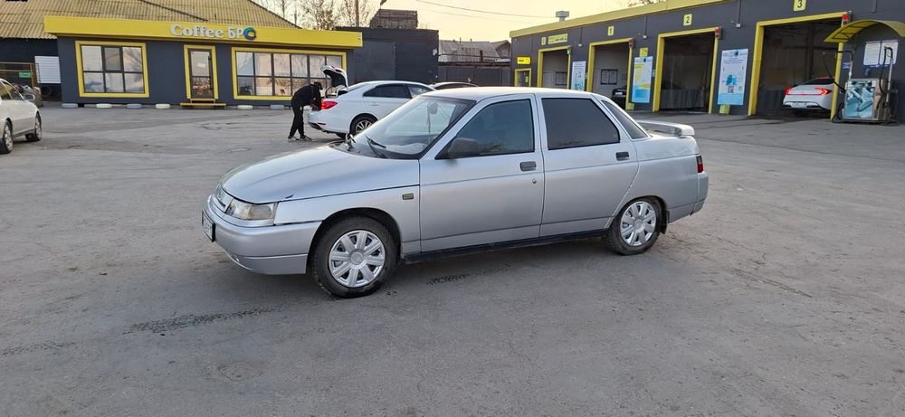 Продам машину ваз 2110