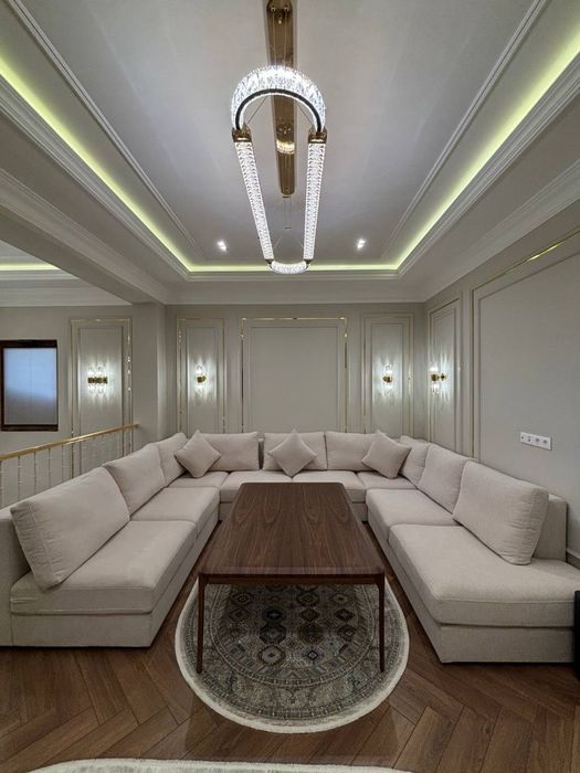 Ул. Саламатина 3,05 сотки  площадь дома: 420 м2