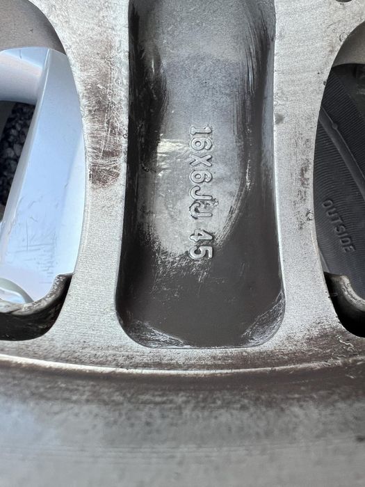 Оригинални джанти Тойота 5/100 Toyota Prius 5x100