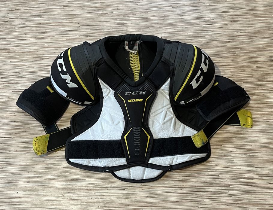 Хоккейный нагрудник CCM 5092