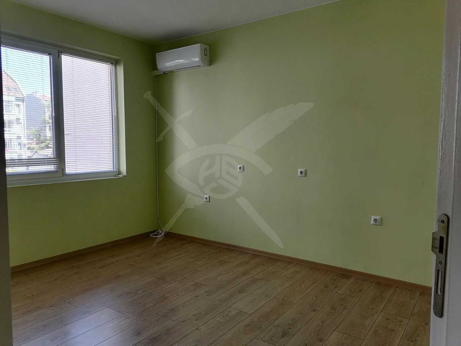 Продава се Двустаен апартамент в Бургас, Възраждане - 57 кв.м за 2106 €/кв.м - Снимка #2