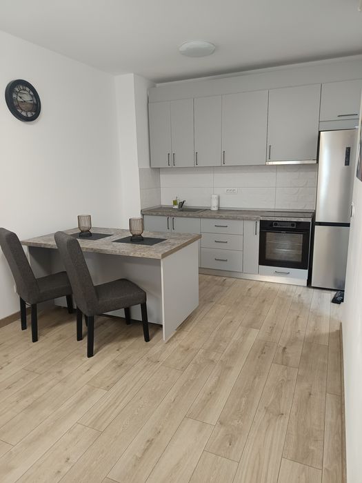 Închiriez apartament in regim hotelier