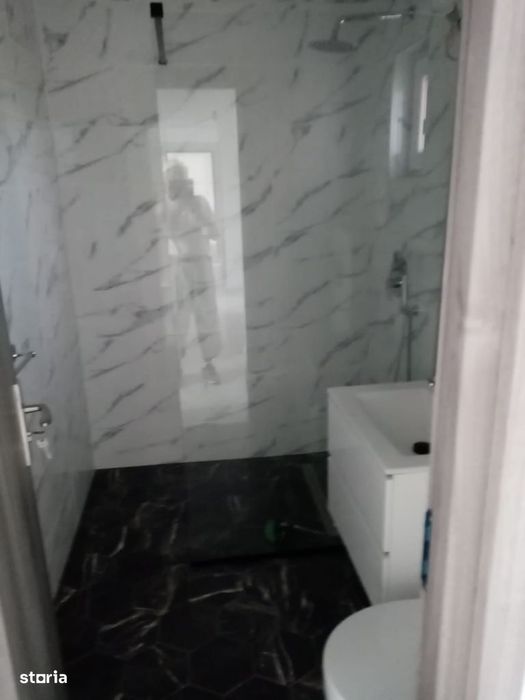 Vând APARTAMENT renovat