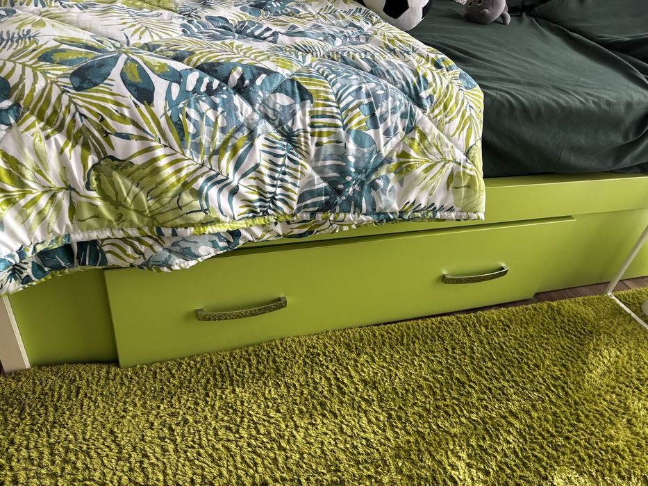 Set Mobilier dormitor copil (pat + dulap)