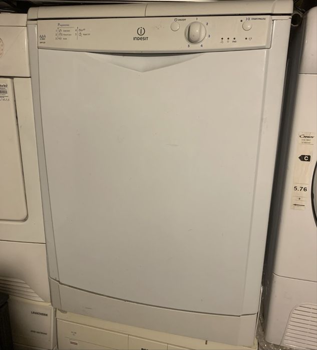 Sadomialna 60sm Miele .     Indesit   .         Whirlpool.