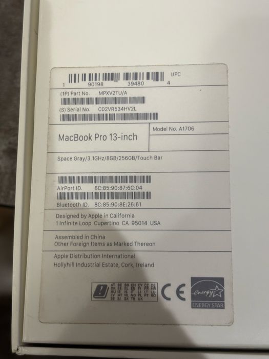 Macbook Pro 13 TouchBar, 4 USB ports