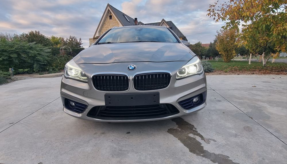 BMW seria 2 218d sport