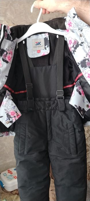 Продам комбинезон, зимний. Для девочки.