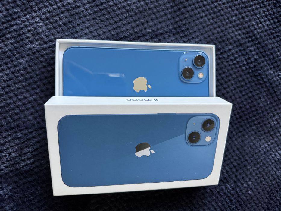 Iphone 13 128ГБ в синем цвете.
