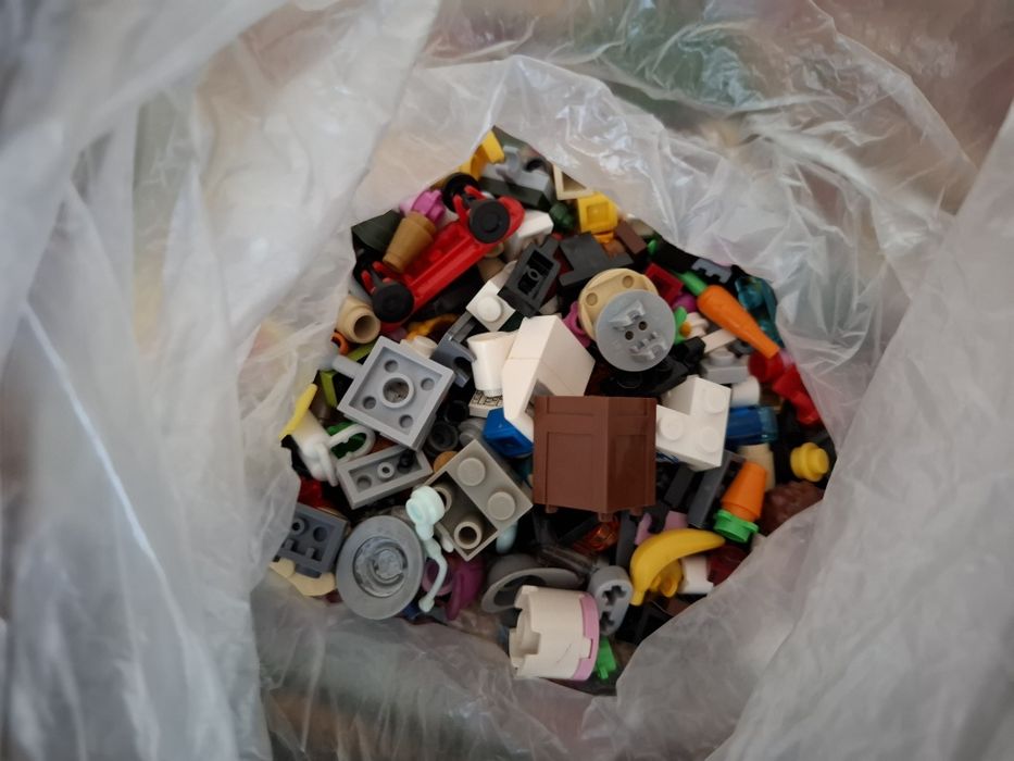 Продам игрушки лего