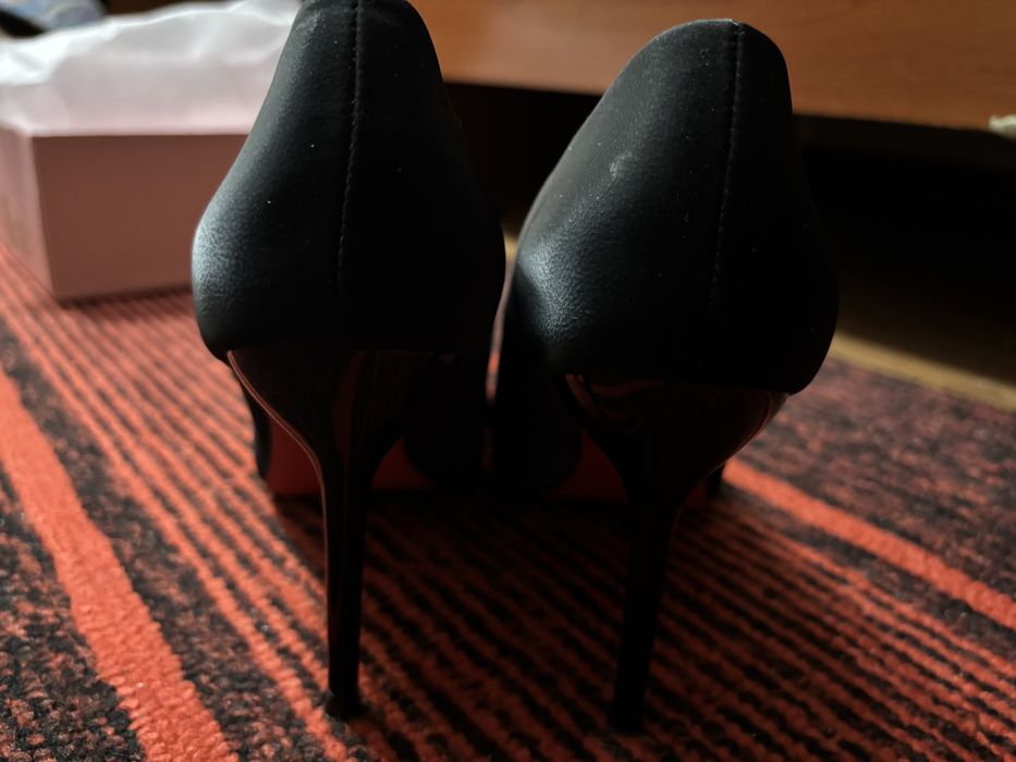 Новый туфли (черный, 36 р)