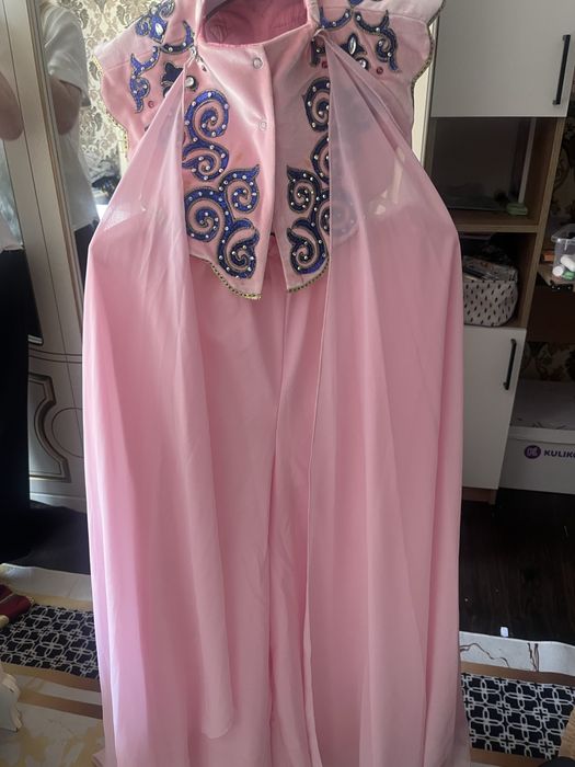 Продам платья танцевальные