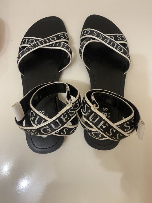 Сандали Black GUESS
